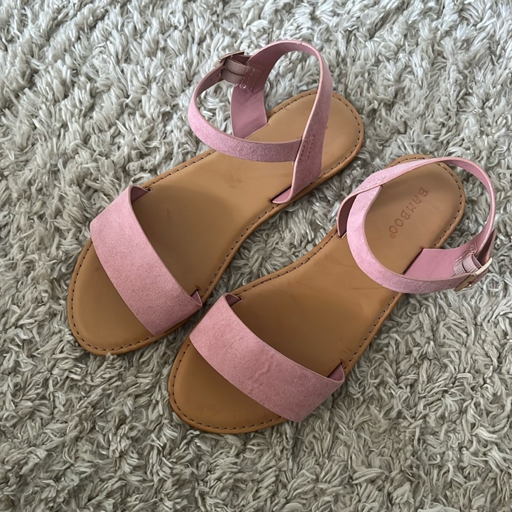 NWOT Sandal